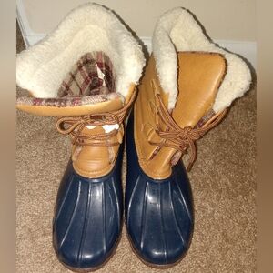 Women tan and blue rain boots size 9